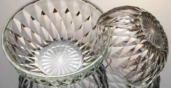 普通碗可以放烤箱吗 玻璃碗可以放烤箱吗 看玻璃碗材质